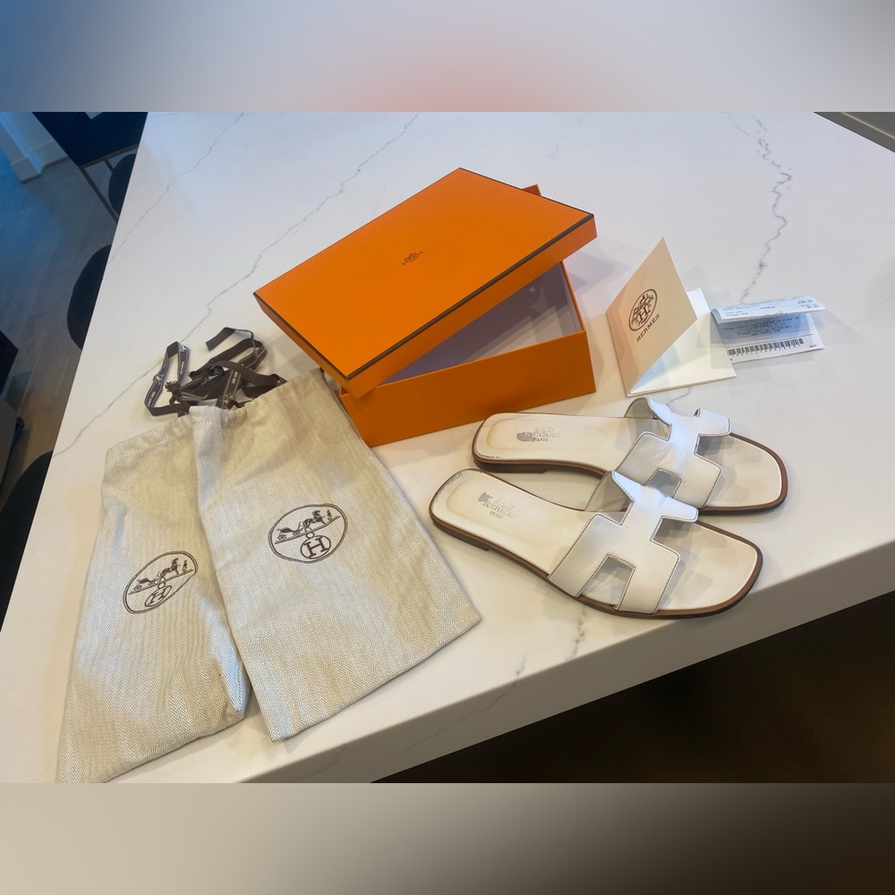 Hermes oran sandal white size 38.5